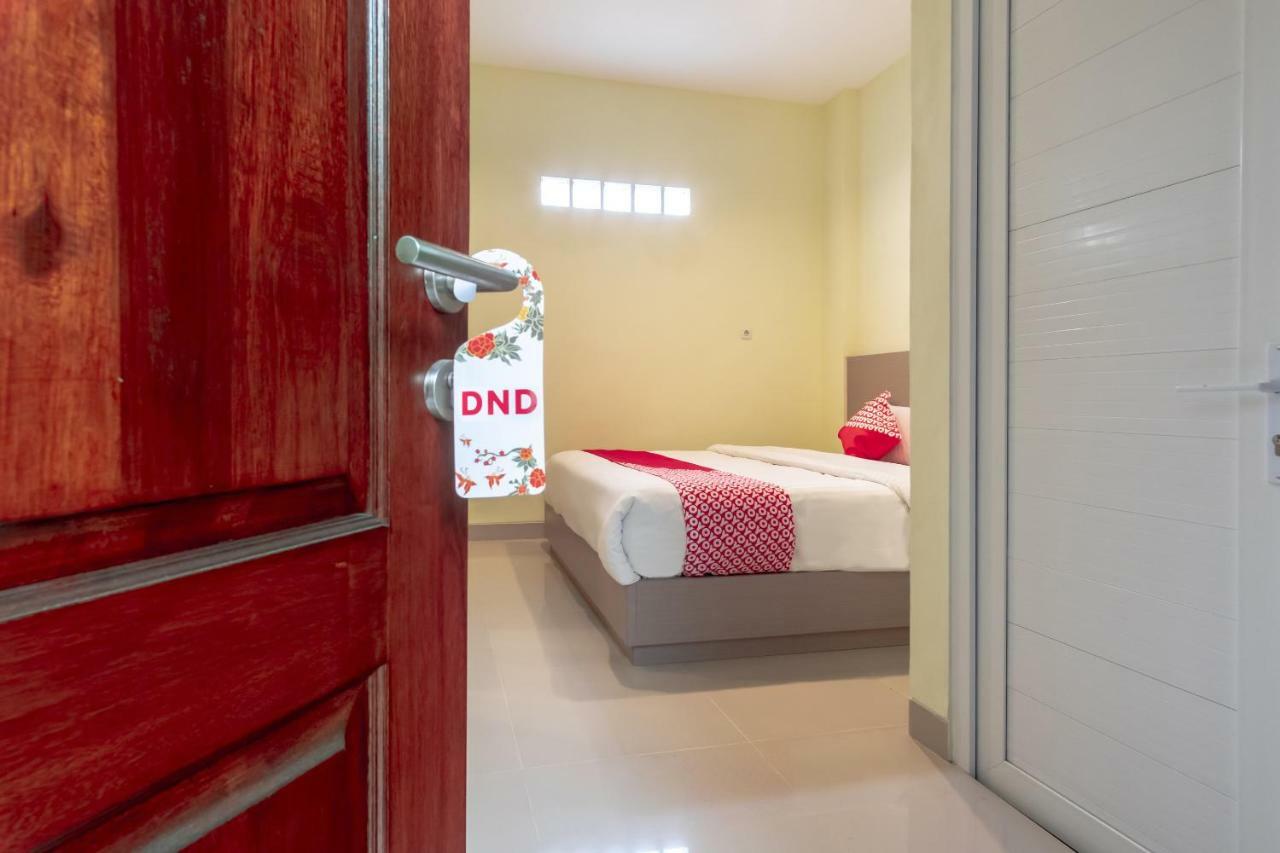 Oyo 1185 Bukit Toedjoeh Syariah Medan