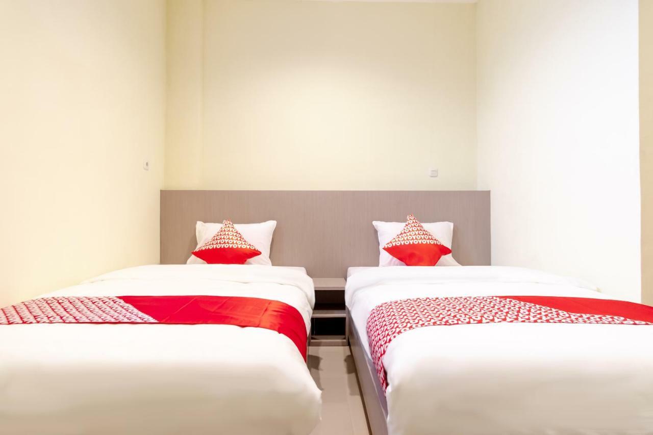 Oyo 1185 Bukit Toedjoeh Syariah Hotel 2*